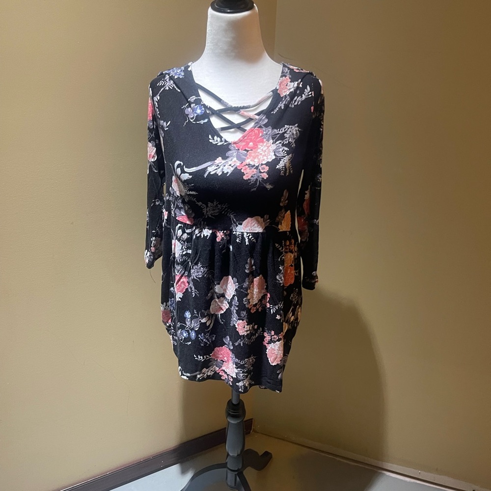 👻🎃CLEARANCE🎃👻 Ricki’s babydoll tunic